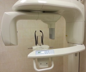 Foto: moderne apparatuur van de tandheelkundige kliniek