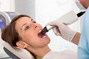 Foto: Peranti imbasan intraoral