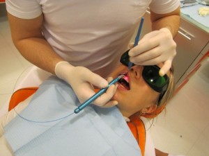 Foto: preparación dental con láser
